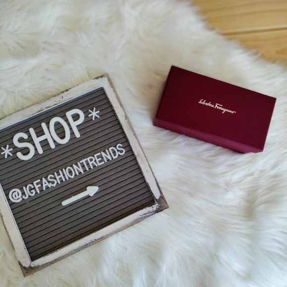 SALVATORE FERRAGAMO 57mm Oversized Sunglasses - Picture 6 of 11